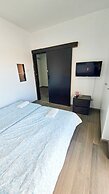 Downtown Rooms, 200m from Marina Beach