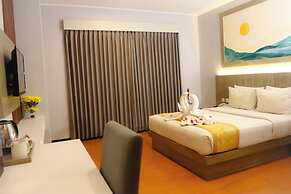 Front One HK Resort Semarang