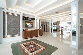 Front One HK Resort Semarang