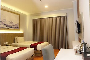 Front One HK Resort Semarang