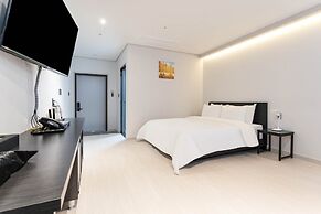 HOTEL DEOKYEONG