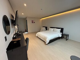 HOTEL DEOKYEONG