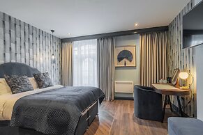 Howfield Hotel