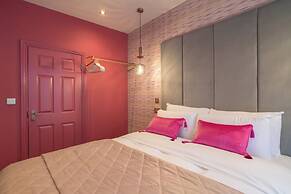 Howfield Hotel