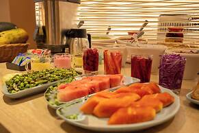 Click Hotel