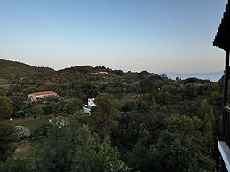 Eagle Nest Skiathos