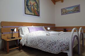 Room-romantic Eco-lodge in the Heart of