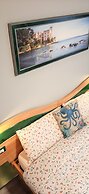 Room-romantic Eco-lodge in the Heart of