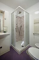 Room-romantic Eco-lodge in the Heart of