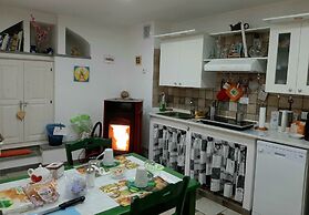 Room-romantic Eco-lodge in the Heart of