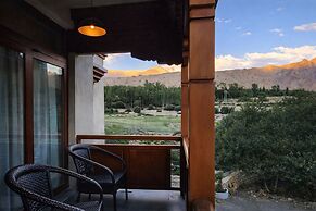 Hotel Ladakh Heights
