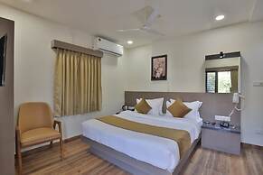Hotel TGR Rooms