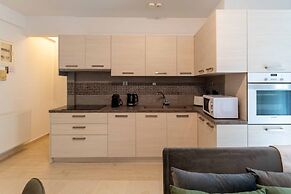 Phaedrus Living Alimos Edem Beach Flat