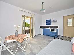 Villa Maria - Naoussa Fishes Blue Grey Suite