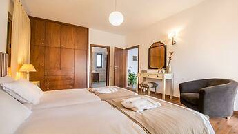 Chania Secluded Gem - Kallithea Private Pool Villa