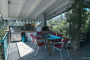 Nerotrivia Villa - Ocean Panorama and Lush Gardens