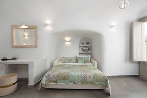 Yiota Collection  4 Suites & 4 Prive Jacuzzi