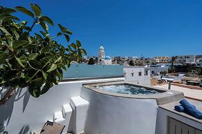 Yiota Collection  4 Suites & 4 Prive Jacuzzi