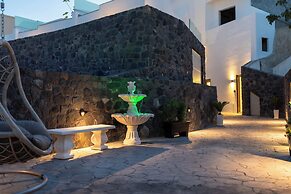 Yiota Collection  4 Suites & 4 Prive Jacuzzi