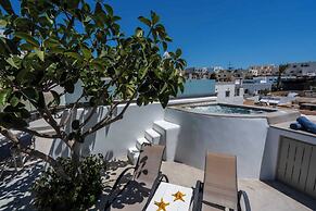 Yiota Collection  4 Suites & 4 Prive Jacuzzi