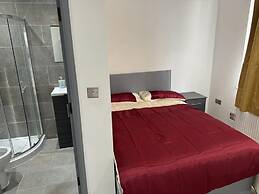 Drayton Dream House - 6 Bedrooms