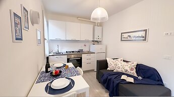Maison De La Brodeuse by Ca-sa Check