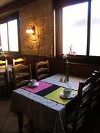 LOGIS Hôtel Le Merle Blanc