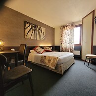LOGIS Hôtel Le Merle Blanc