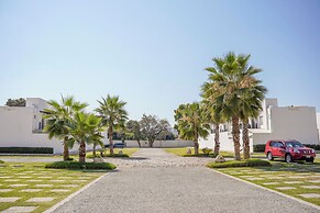 Modern House in Yautepec l Pool & Garden