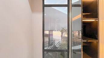 The Luxury Studio At Delft Ciputra Makassar Apartment