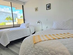 Oceanfront Condo at Unique Location