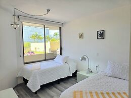 Oceanfront Condo at Unique Location