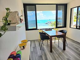 Oceanfront Condo at Unique Location