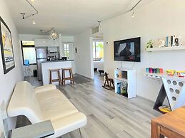 Oceanfront Condo at Unique Location