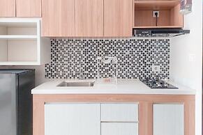Good And Comfy Studio At Casa De Parco Apartment