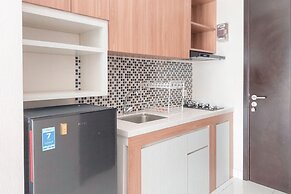 Good And Comfy Studio At Casa De Parco Apartment