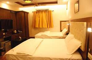 Le Emerald Residency