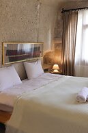 Potamia Cave Suites