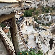Potamia Cave Suites