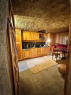 Potamia Cave Suites