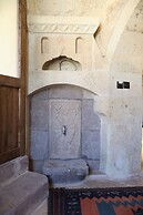 Potamia Cave Suites