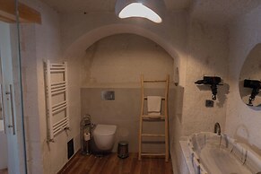 Potamia Cave Suites