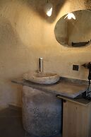 Potamia Cave Suites