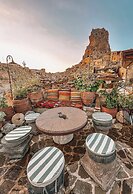 Potamia Cave Suites