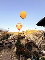 Potamia Cave Suites