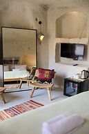 Potamia Cave Suites