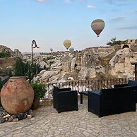 Potamia Cave Suites