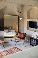 Potamia Cave Suites