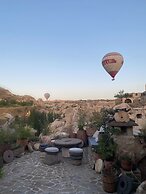 Potamia Cave Suites