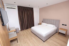 Emar Hotel